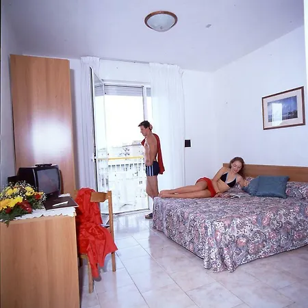 Hotel Maxi Heron